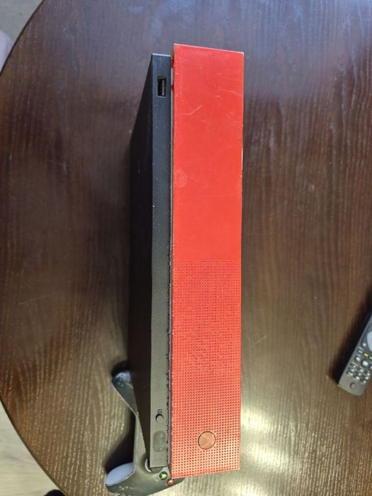 Продам, Xbox one S
