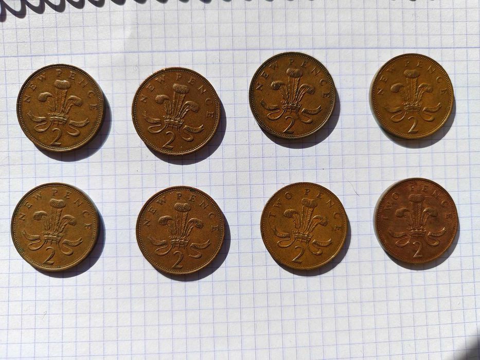 Lote de 39 moedas do Reino Unido (libras) , todas diferentes.