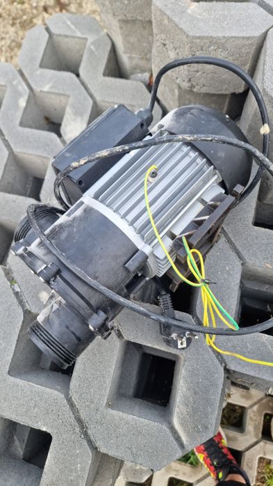 Pompa do wanny z hydromasażem sauną  do wody