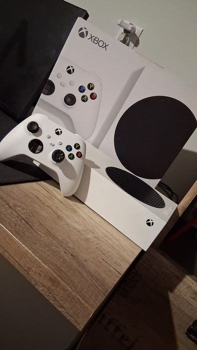 Xbox series s + pad