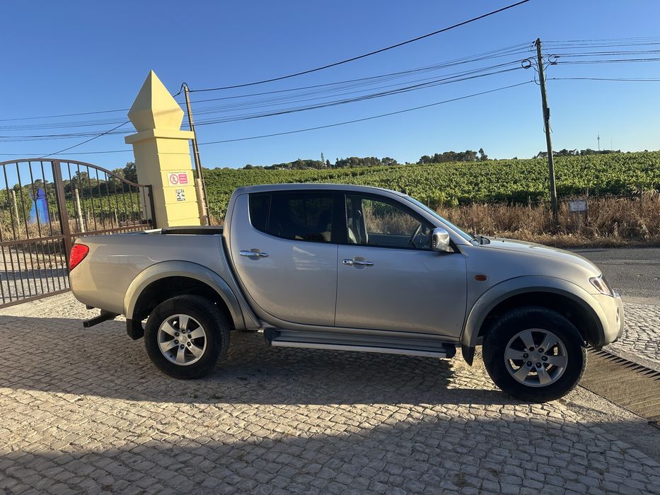 Mitsubichi strackr l200 140kms NACIONAL