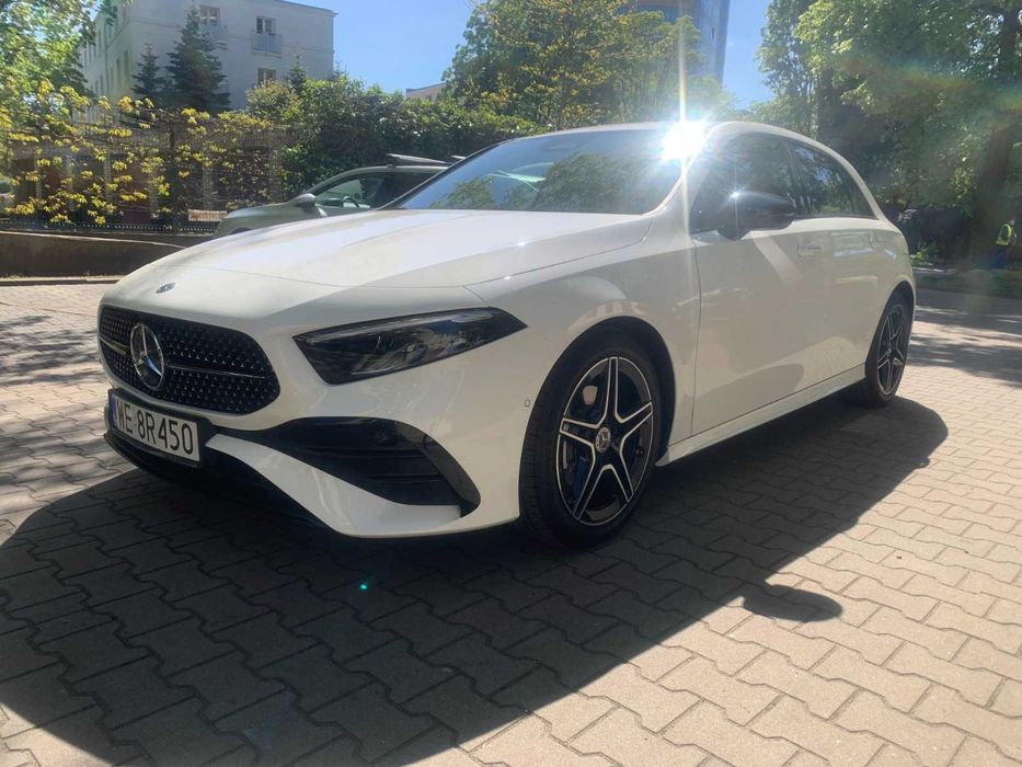 Wynajem wypożyczalnia samochodów Mercedes A200 długoterminowy