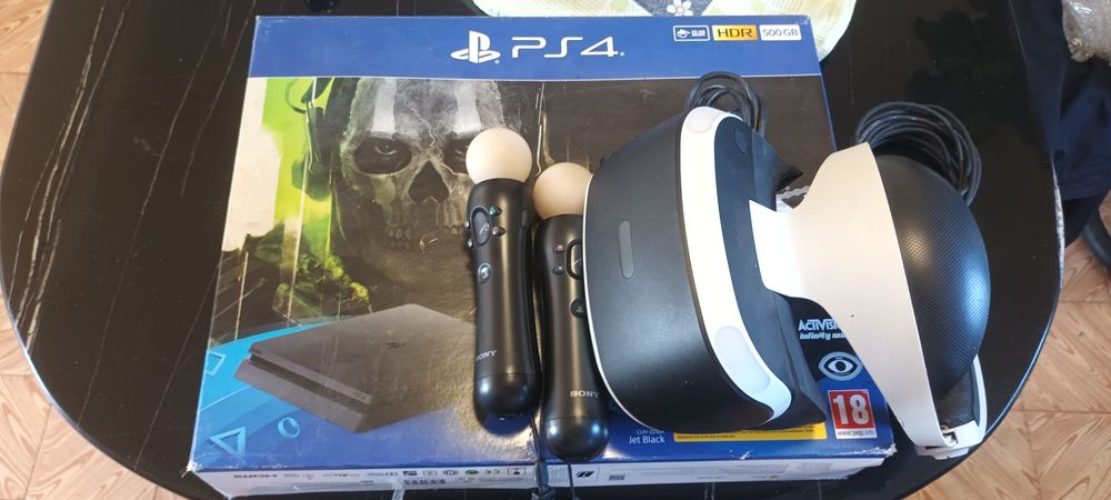 Playstation 4 na caixa + PS VR Read com 2 comandos + jogos