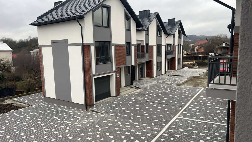 Елітний таунхауз в топ-локації із закритою приватною територією