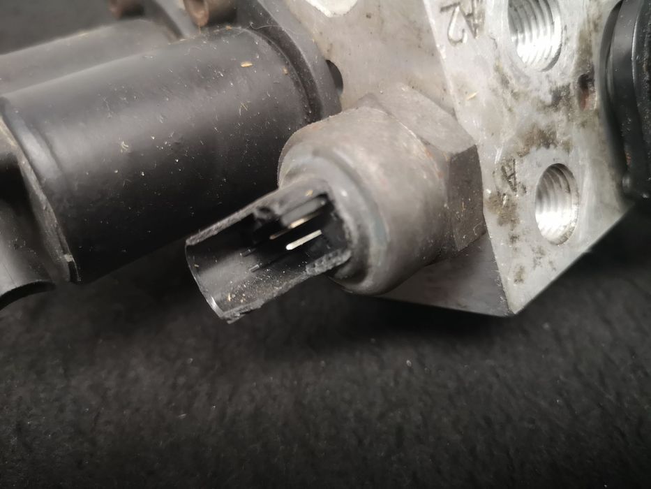 Bomba hidráulica suspenção bmw 5 6 e60 e61 e63 2003- EPC 6760840 OEM