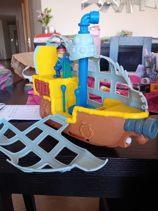 Barco Submarino Jake