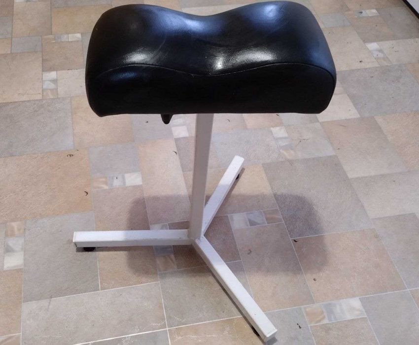 Кресло педикюрное , Крісло педикюрне