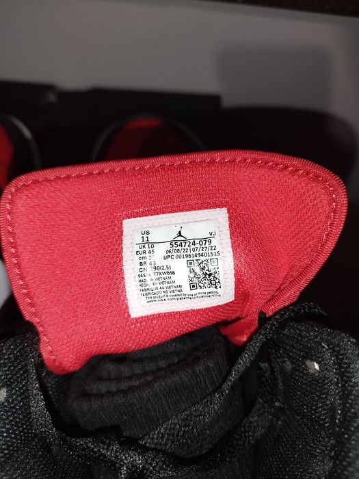 Air jordan 1 Mid 
como novos!! foram usados apenas