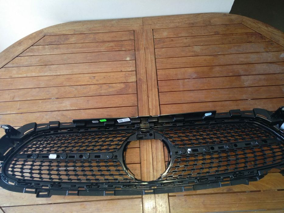 Orginalny gril  AMG Mercedes W213 lift