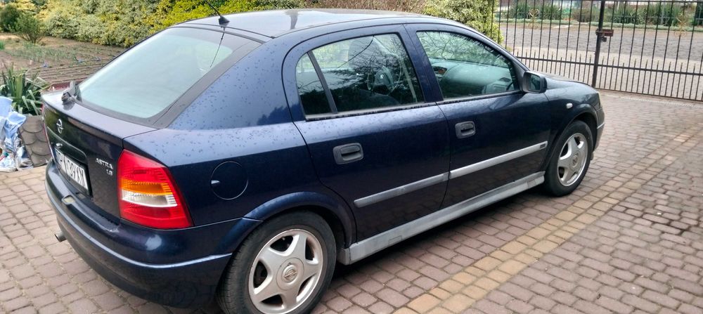 Opel Astra 2 1.6 benzyna