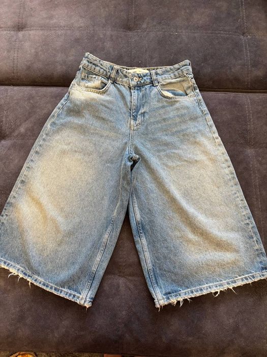 Шорти,BERSKA.34р