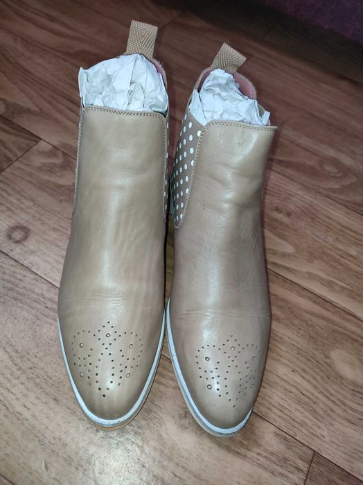 Ботинки осінь весна