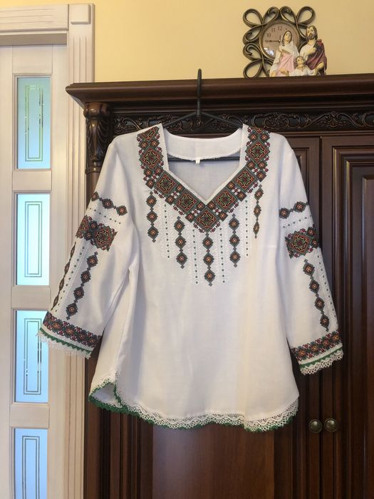 Вишиванка розмір М-Л