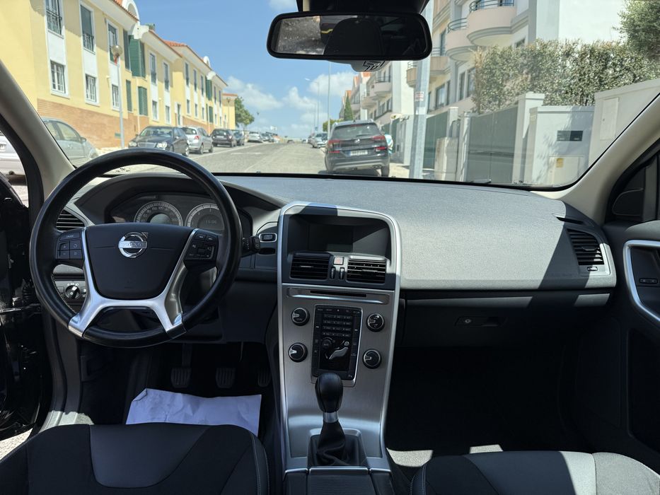 Volvo XC 60 — fotografia 5