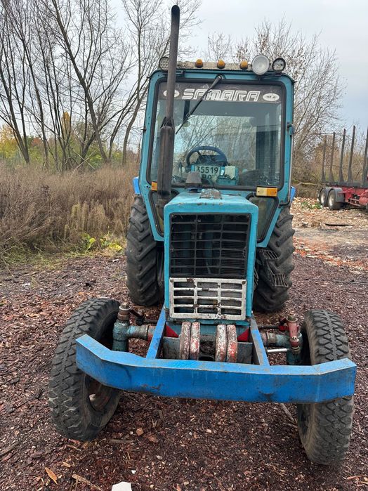 Трактор МТЗ 80 .