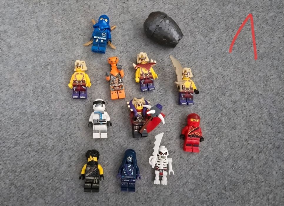 Lego ninjago mix minifigurek 120szt.