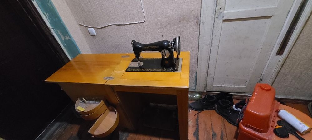 Швейна машинка бу 500 грн