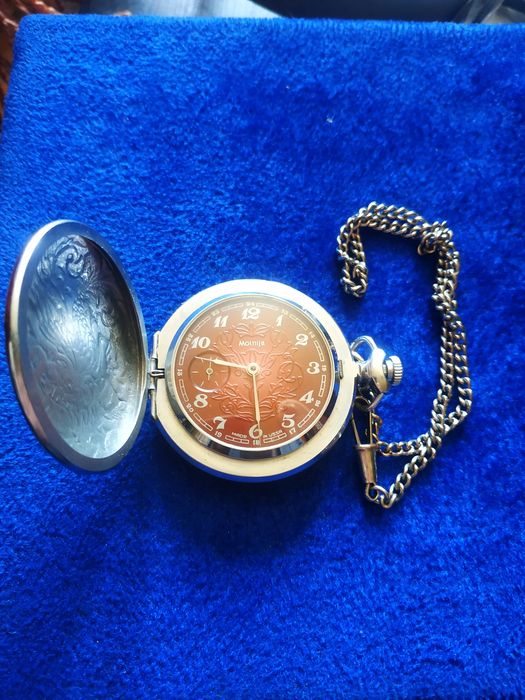 Часы жар птица MolniJa  made in USSR