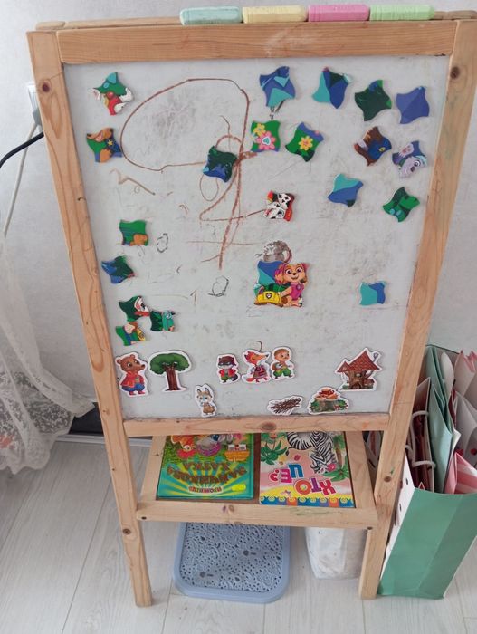 Мольберт дитячий безкоштовно