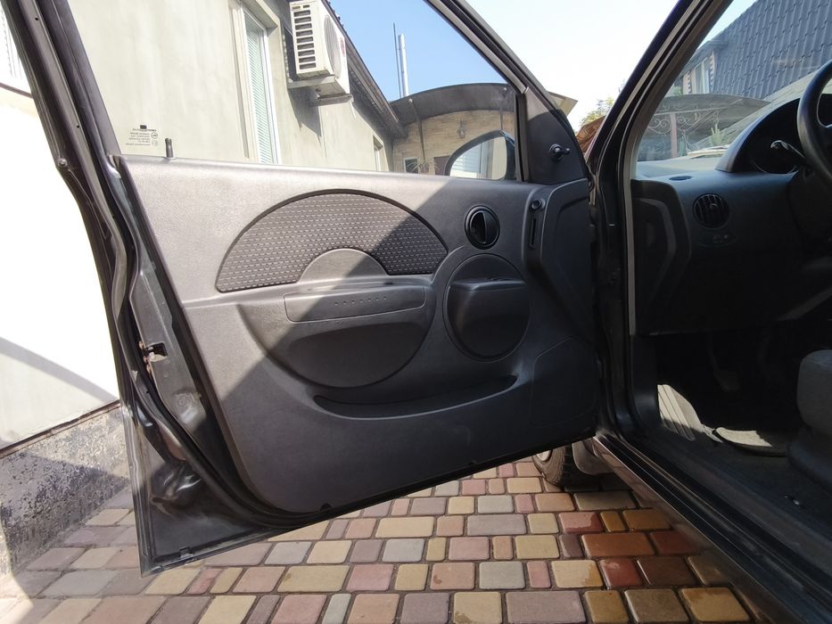 Продам Шевроле Авео 2006 2 комплекта колес