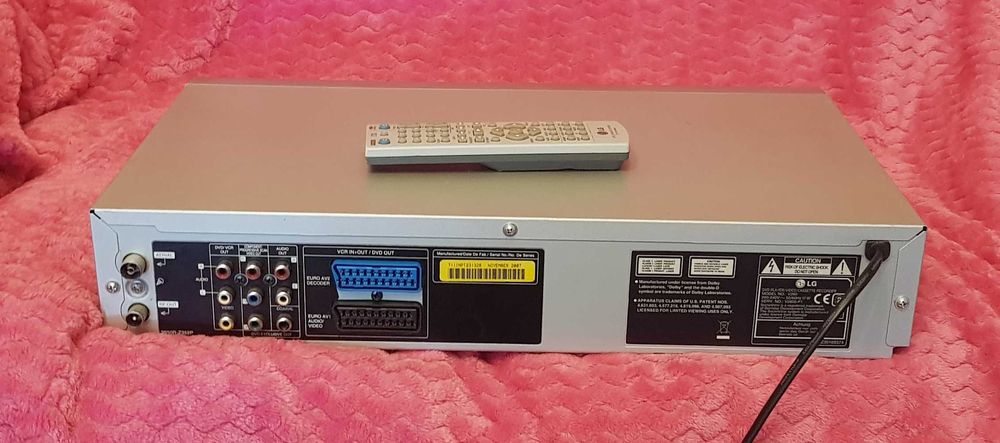 Video DVD Combo  LG V280