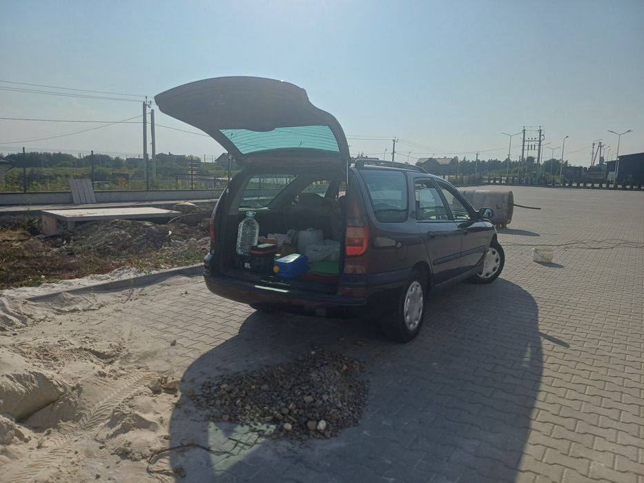 Авто Лагуна 1 універсал