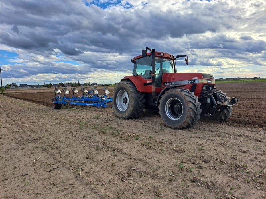 Case Magnum 7220