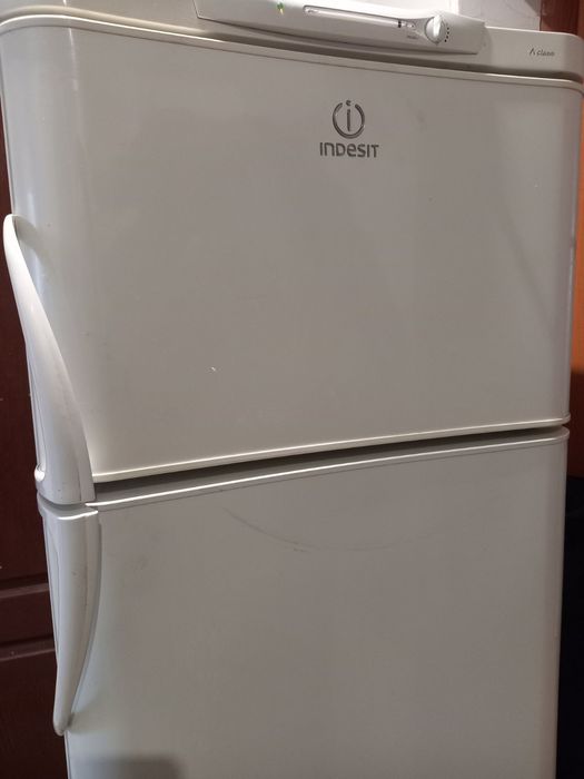 Индезит   2х  камерний