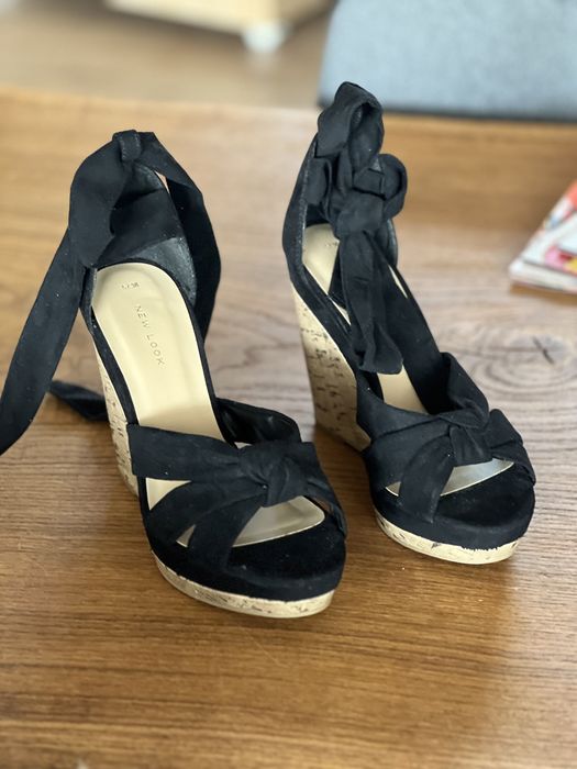 New Look sandały na koturnie czarne 38 / 5