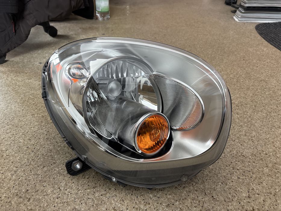 lampa MINI COUNTRYMAN R60 R61 prawa zwykła Europa