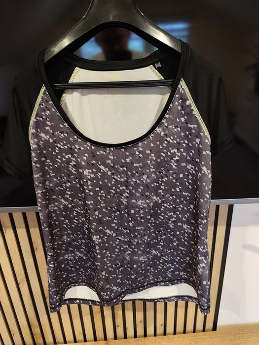 T-shirt damski sportowy