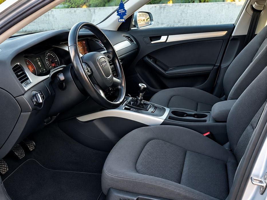 Audi A4 Avant 2.0tdi 143cv 2011 aceito retoma
