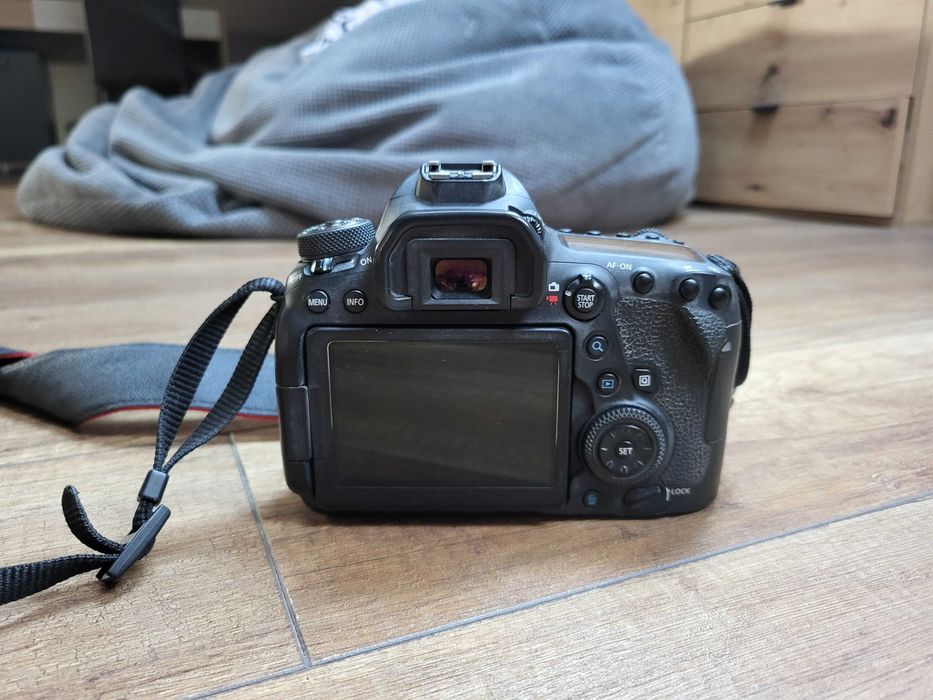Aparat Cannon 6D Mark II