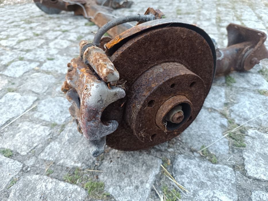 Eixo traseiro disco uno turbo ie