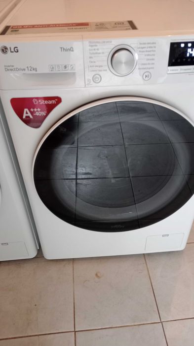 Máquina de lavar roupa LG 12 kg