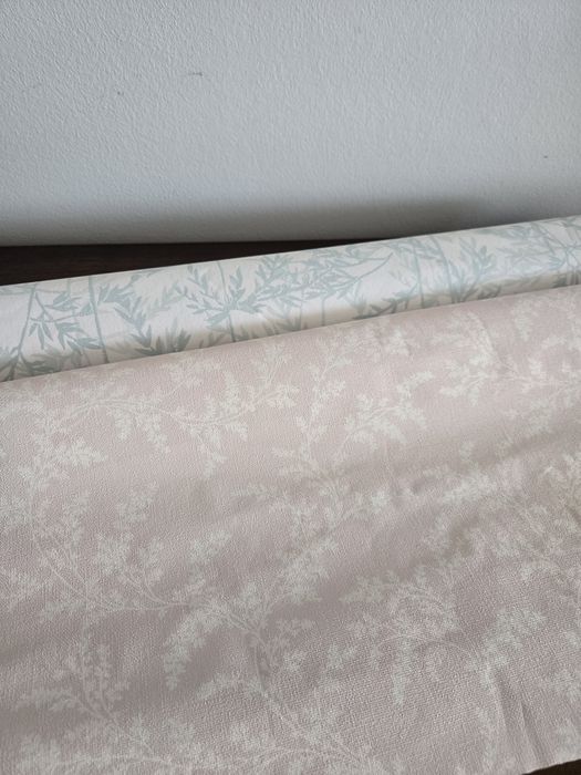 Dois rolos de papel de parede - Azul e Rosa