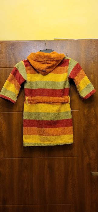 Kolorowy szlafrok z kapturem dla 2-3latka
