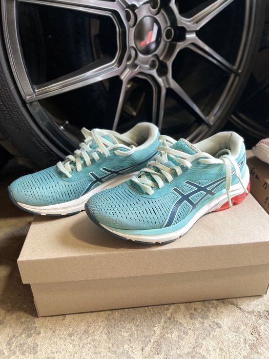 Кроссовки asics/nike/adidas