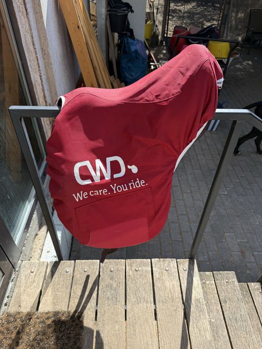 Siodło ujeżdzeniowe CWD brązowe