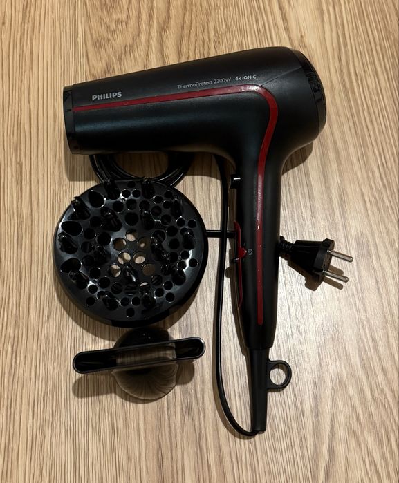 Secador Philips 2300W com Difusor e Bocal – 15€