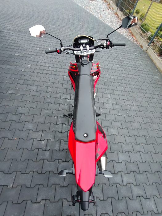 Malaguti XTM 125 cm Raty, Transport