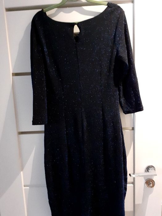 Granatowa sukienka z połyskiem..Wysyłka gratis