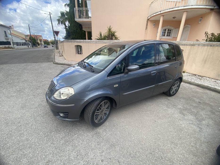 Lancia diesel caixa automatica km reais comprovados pelas inspeções