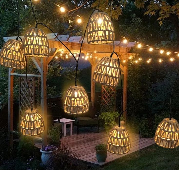 Гирлянда вулична на сонячній панелі