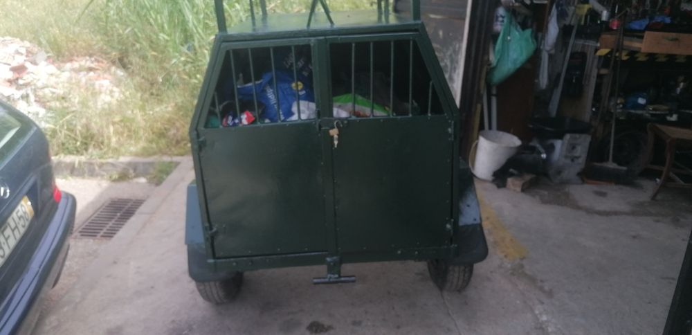 Atrelado (caça , outros afins) mercadorias