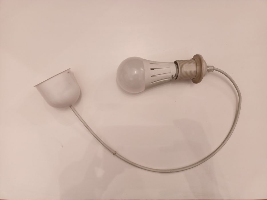 Lampa wisząca kabel z zarowka