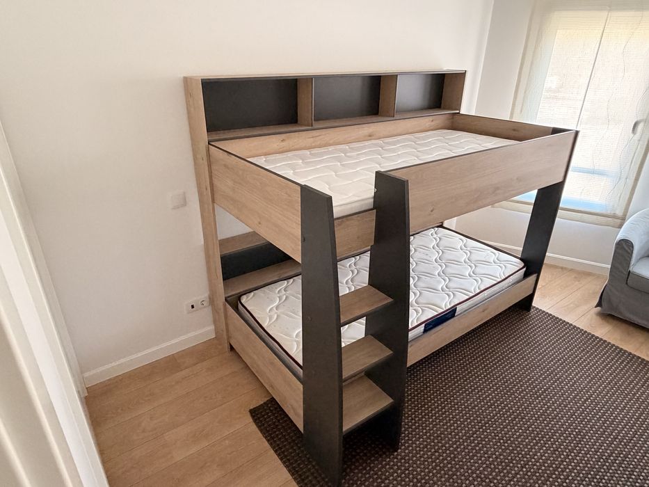 Beliche com 2 colchões