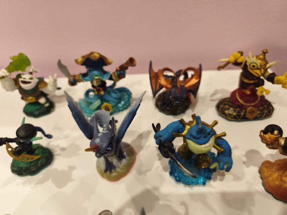 Vendo portal + figuras Skylanders