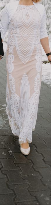 Suknia wizytowa, ślubna, na studniowke pięknie zdobiona