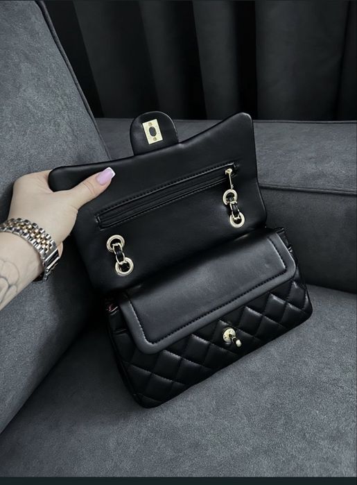 Mala de senhora em pele